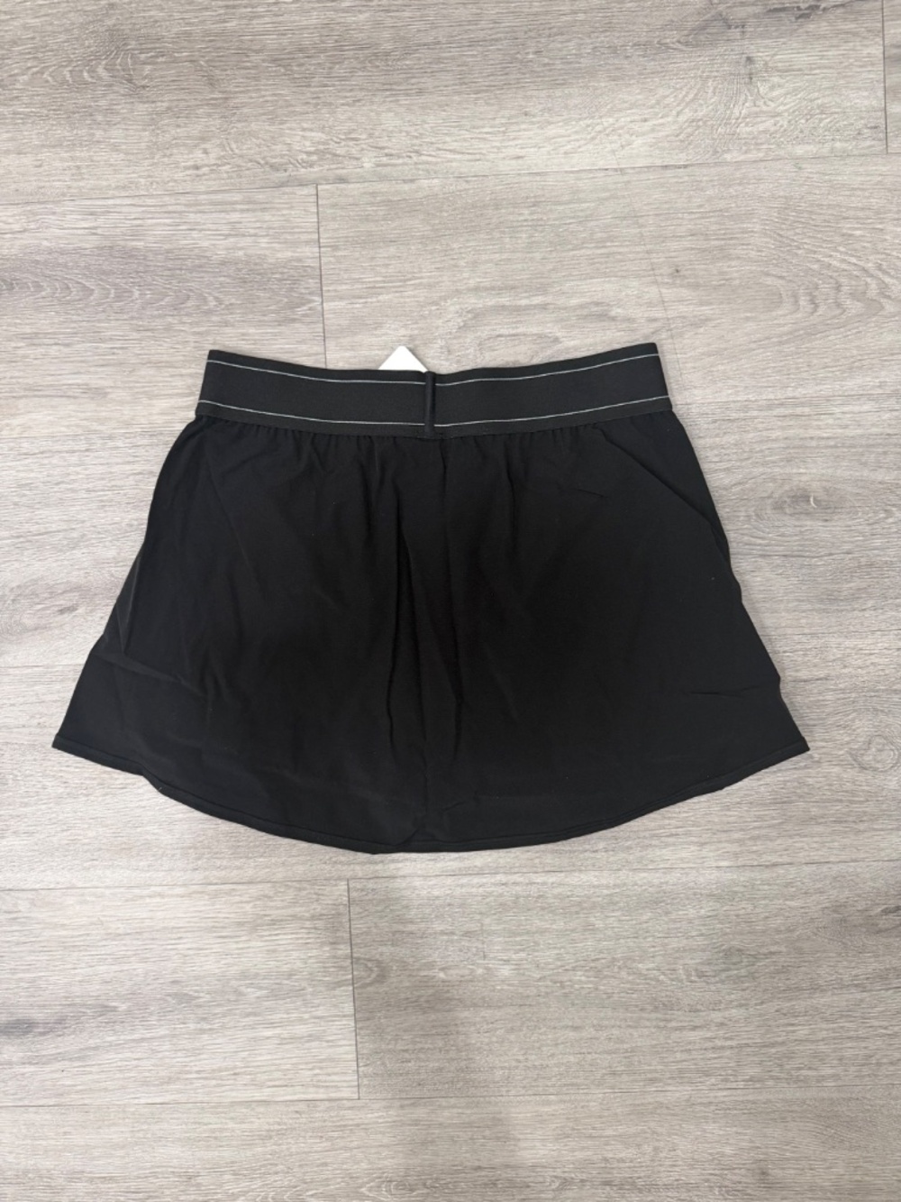Black Alo tennis skirt - Picture 3 of 3